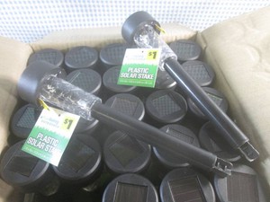 (A-3) Case of 25 Plastic Solar Stakes