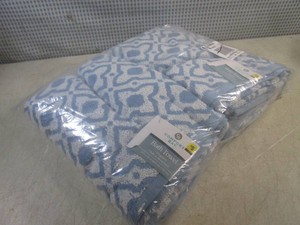 (EW5) Pack of 4 New Bath Towels