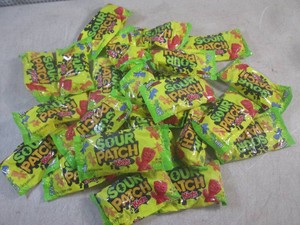 (B-1) 24 Bags of Sour Patch Kids
