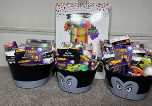 Lot of Bulk Halloween Party Decorations, Pumpkin Carving Supplies & Decorations, Accessories & Much More