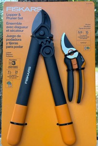 Fiskars Lopper & Hand Pruner Garden Trimming Set