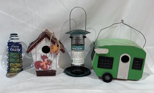 Lot of 4 Birdhouses & Feeders Corn Caddy, Squirrel Birdhouse, Sunflower Feeder, Fifth Wheel Birdhouse