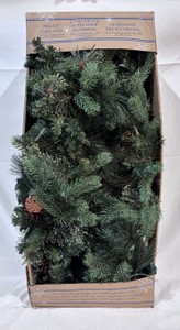 Kirkland 9ft Artificial Greenery Garland