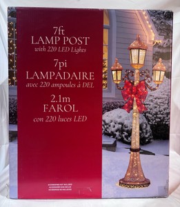 Kirkland 7ft LED Triple Lamp Post