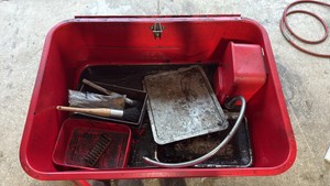 Clarke Parts Washer with Hinged Lid, Cleaning Basin & Lower Shelf