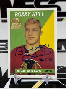 Bobby Hull Auto 2002 Topps Archives OPC #78 Hockey Card