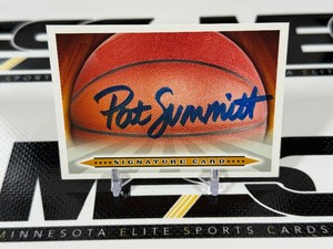 Pat Summitt Auto Basketball Card