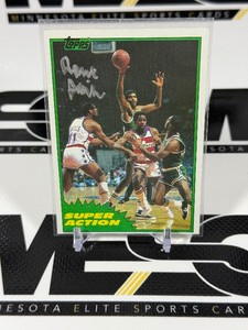 Robert Parrish Autographed 1981 Topps #108 Vintage Basketball Card
