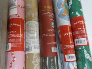 5 rolls Gift Wrapping Paper