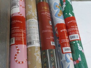 5 rolls Gift Wrapping Paper