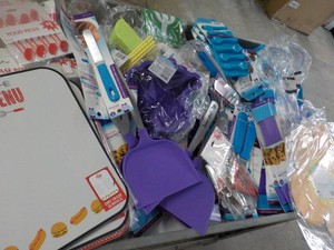 Large box of Cooking and Baking Supplies- see all pictures