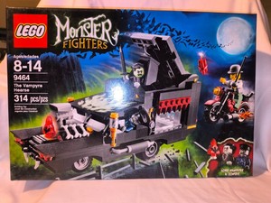 Monster Fighters LEGO Set