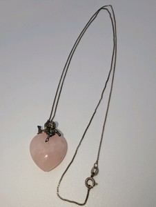Pink rose quartz heart 925 sterling silver cherub pendant on fine 30 925 Sterling Silver chain