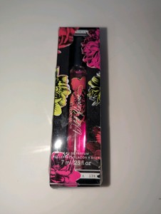 NIB travel-sized Victorias Secret Bombshell Wild Flower Eau de Parfum Rollerball (0.23 fl oz  7 ml)