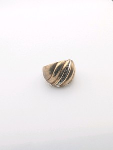Vintage 10K Gold Ribbed DomeCroissant Ring, Diagonal Diamond Accent Row, Size 5.5