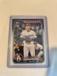 2024 Topps Yoshinobu Yamamoto Rookie Card