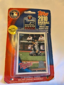 Topps MN Twins team set baseball cards