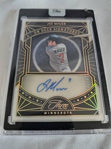 Joe Mauer Signed 3232 Card