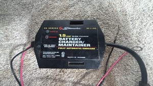 Schumacher SE-1-12S Fully Automatic 1.5 Amp Battery Slow Charger