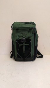 TITAN BY ARCTIC ZONE BACKPACK COOLER  GREEN