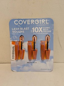 NEW COVERGIRL LASH BLAST VOLUME MASCARA 800 VERY BLACK 3PK