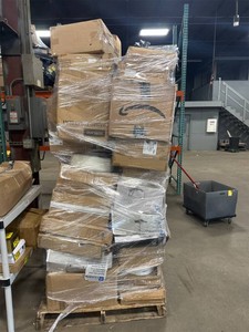 $2000 Pallet of toilet seats, toilet seat risers, safety rails, etc.