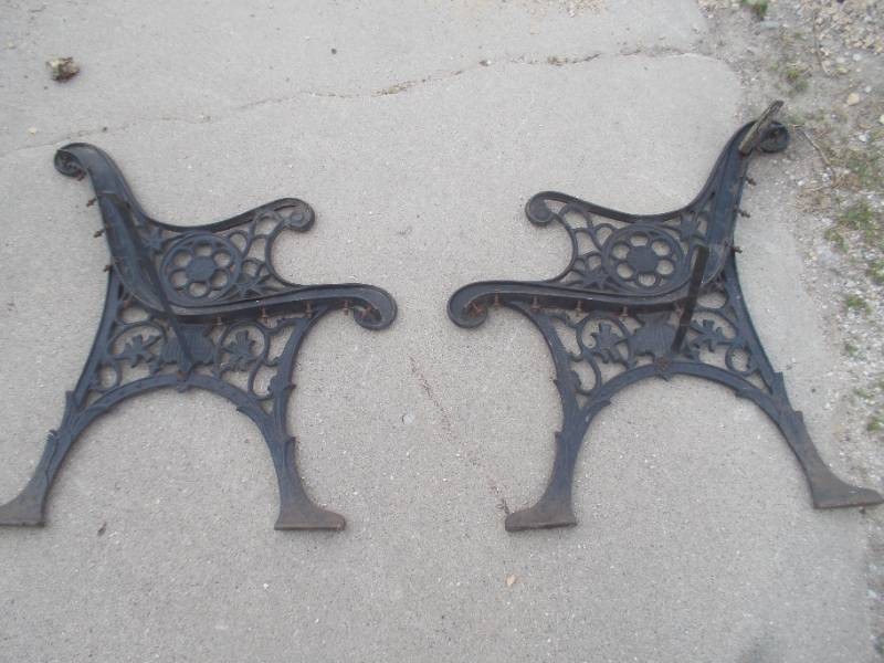Cast Iron Garden Bench Ends  Sides Lot #367