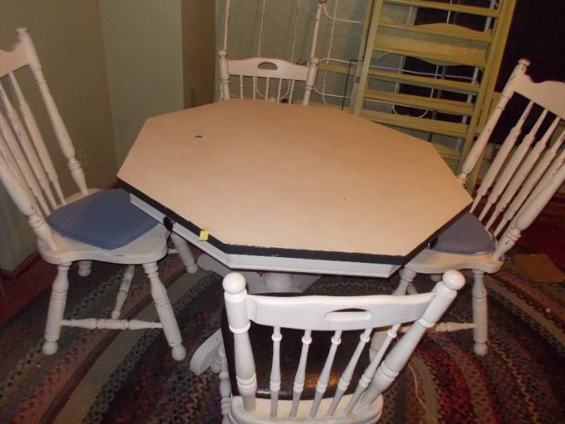 Octagon Card Table with 4 Chairs Set