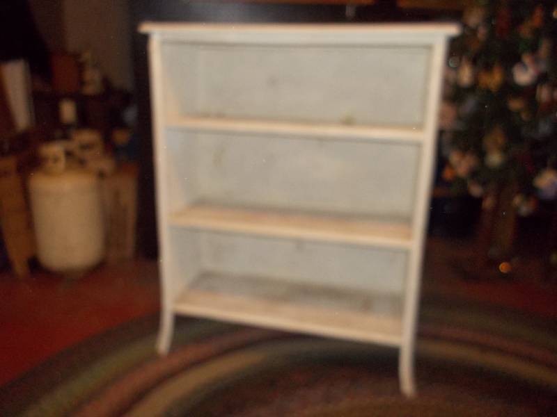 Light Gray 3-Shelf Wicker Bookcase