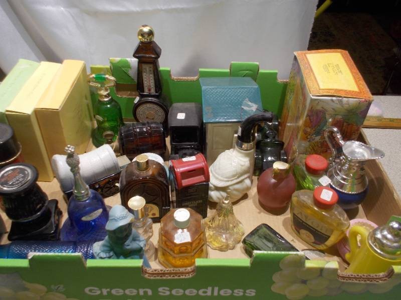 Vintage Avon Bottle & Decanter Collectibles Lot (Large Mix)