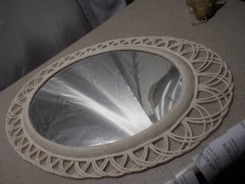 Vintage Decorative Oval Wall Mirror with Ornate Openwork Border
