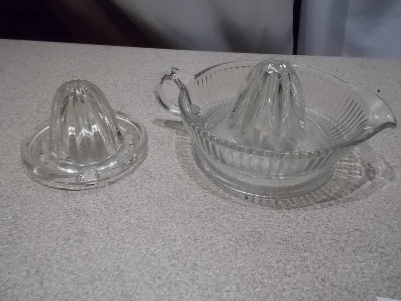 Vintage Clear Glass Hand Juicers - 2 Piece Set (Juicer & Sifter Lid)