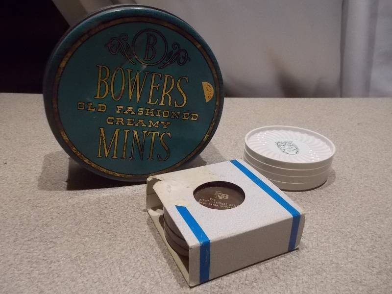 Vintage Minnesota Advertising Memorabilia - 4 JGG & 4 FNB St. Peter Coasters with Rare Tin