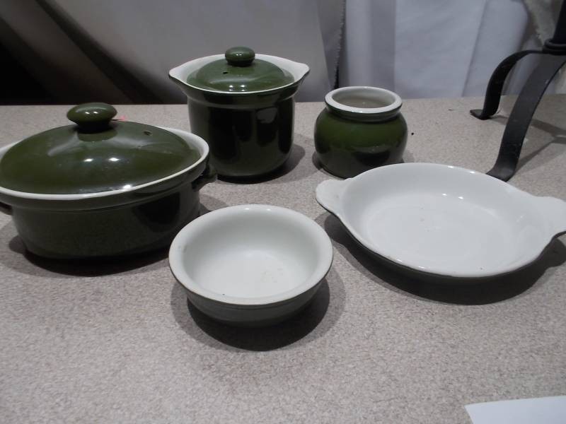 Vintage Hall Mid-Century Olive Green Covered Casseroles & Ovenware Lot - Multi-Piece Set