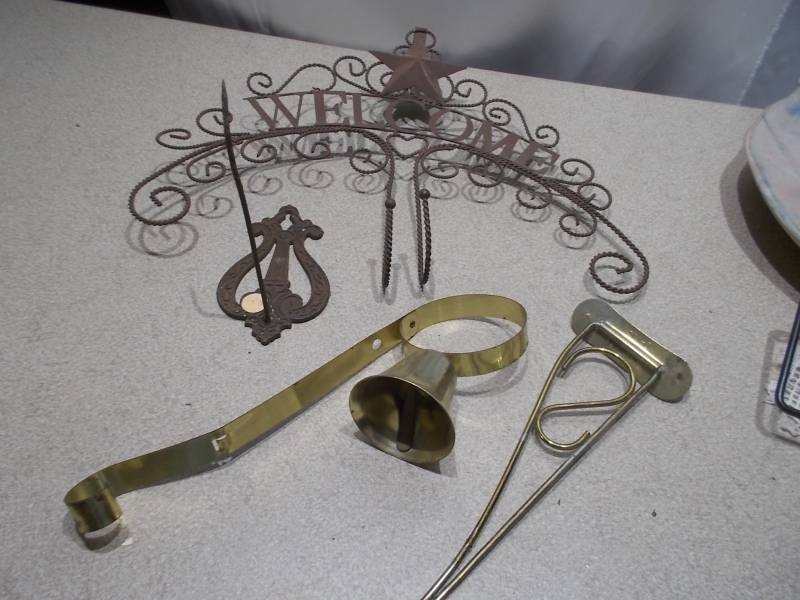 Vintage Brass Scrollwork Wall Sconces & Hanging Brackets - Group of Assorted Pieces