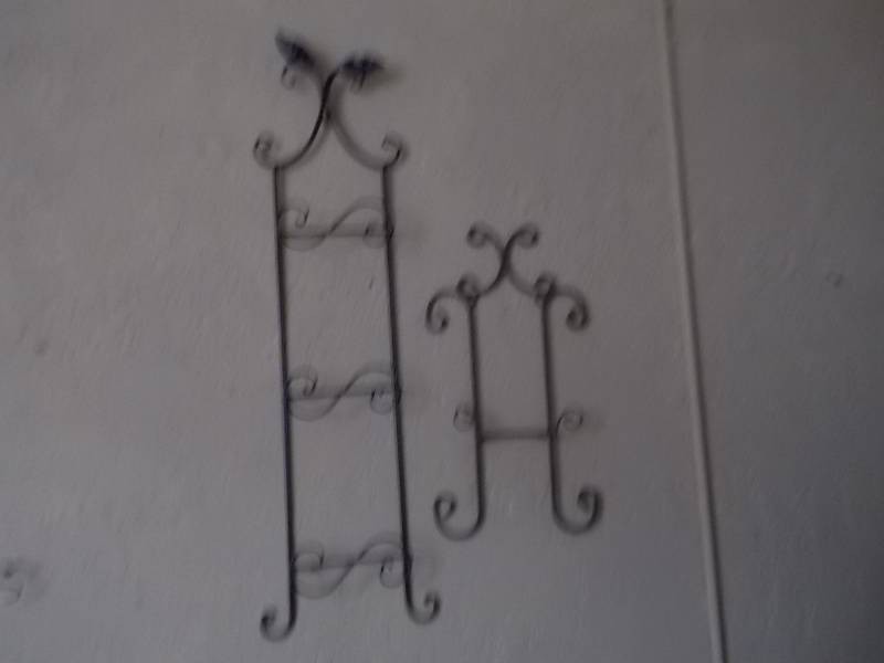 Black Metal Decorative Wall  Plate Display Stands & Wire Rack Set