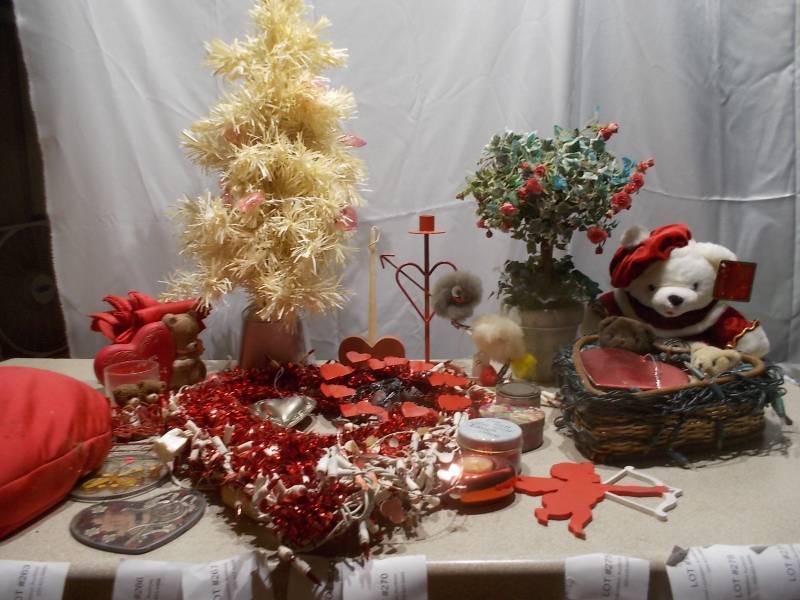 Large Valentines Day & Holiday Decor Lot - Heart Wreaths, Cupid, Tabletop Trees & Accents
