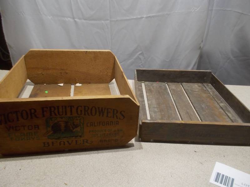 Vintage Victor Fruit Growers Wooden Crate & Slatted Display Tray Lot