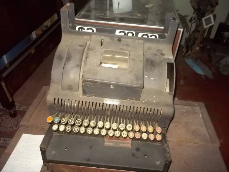 Antique  Vintage National Cash Register (NCR)