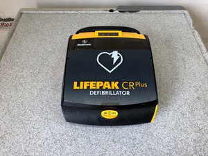 81376 - Medtronic Lifepak CR Plus Defibrillator
