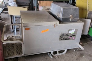 Mobile kitchenfood service unit Charmglow Party Host  vintage gas grill