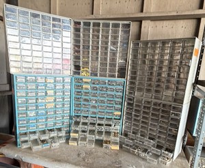 (5) Multi-drawer hardware storage drawersbins
