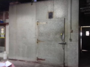 LARGE WALK IN COOLER  FREEZER