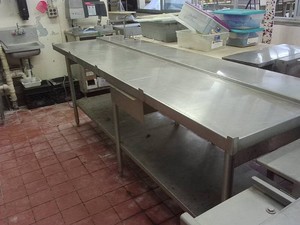 COMMERCIAL NSF STAINLESS TABLE