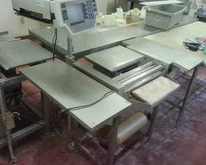NSF HOBART ELECTRIC MEAT WRAPPING STATION WITH ELECTRONIC SCALE