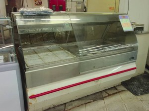 NSF  LARGE HENNY PENNY FOOD DISPLAY FOOD WARMER