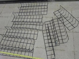 11 BLACK RUBBER COATED METAL SHELVES