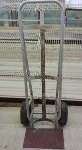 HAND TRUCK
