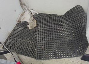 COMMERCIAL RUBBER FLOOR MATS