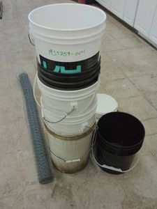 CHICKEN WIRE  BUCKETS